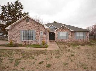 1318 E Stubblefield Rd, Fayetteville, AR 72703