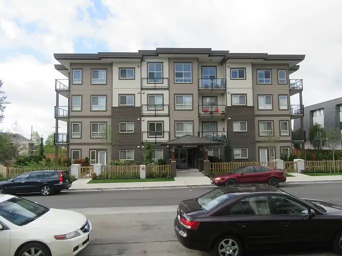 1st image of 404 Ash St #304