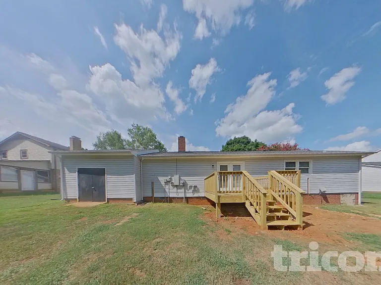 605 Colorado Ct — Photo 16