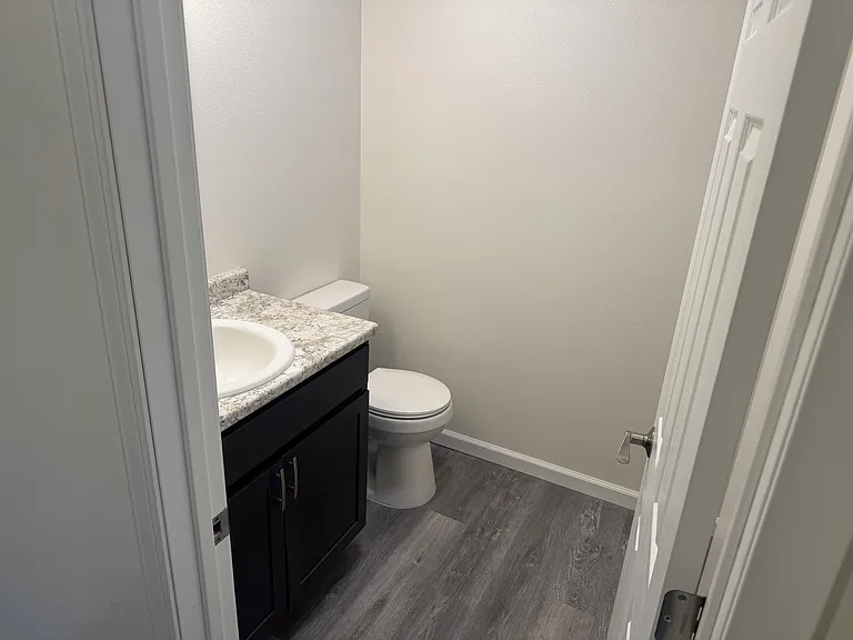 1961 Christine Dr — Photo 11