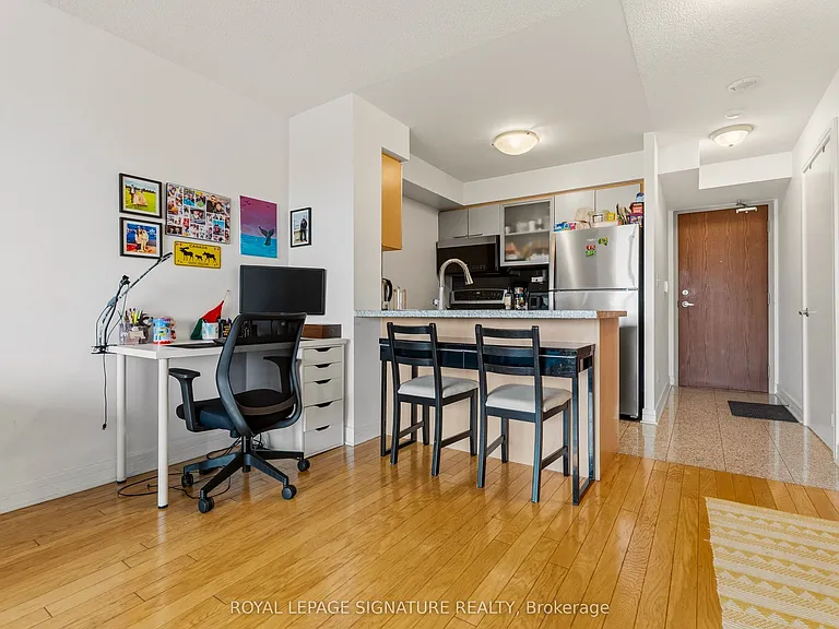 16 Harrison Garden Blvd #1609 — Photo 16