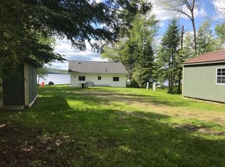 9 Cove Ln, Abbot, ME 04406