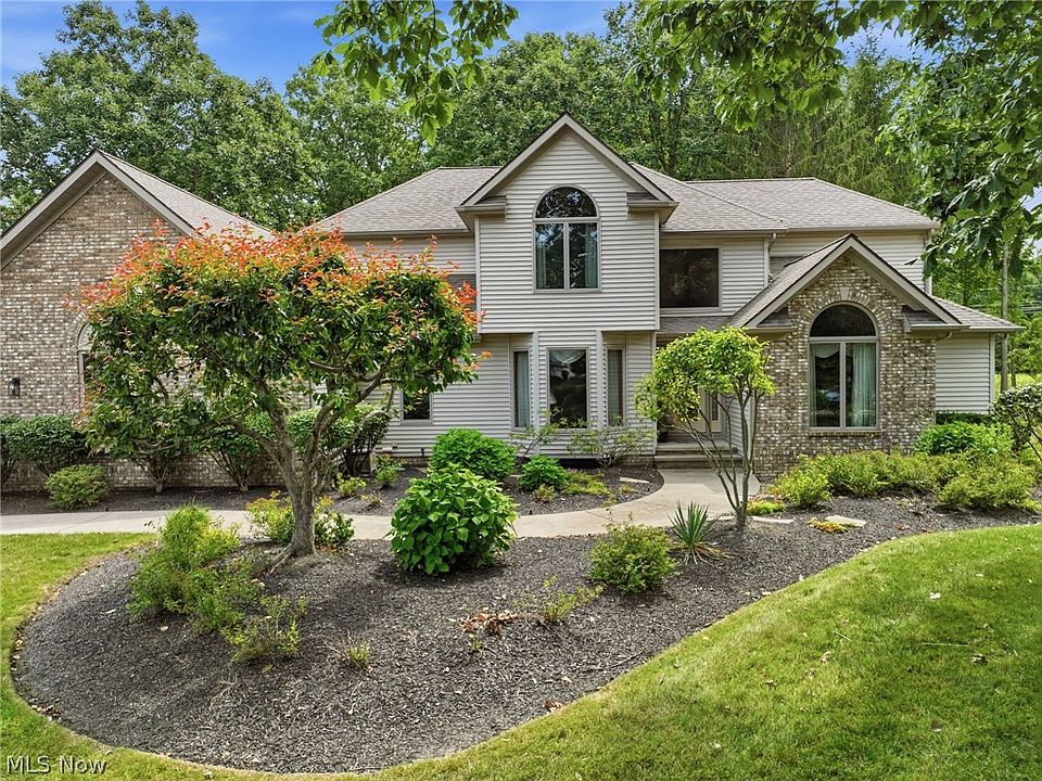 1st image of 6435 Suzanne Ln