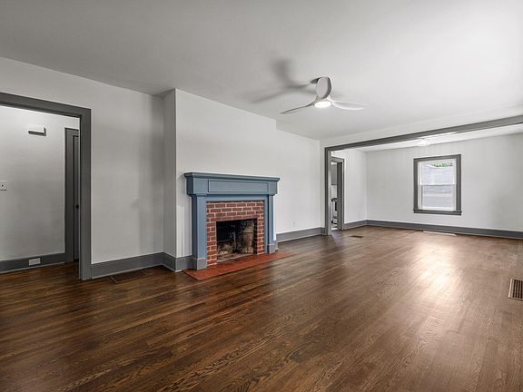 3rd image of 134 Alden Ave