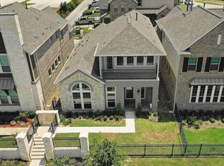 9667 Rockport Hills Dr, Cypress, TX 77433