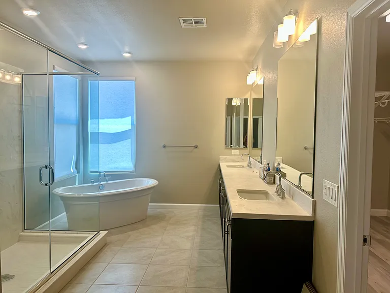 6740 Stella Rosa Ct — Photo 10