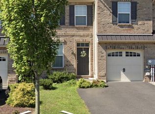 317 Milkweed Dr, Allentown, PA 18104