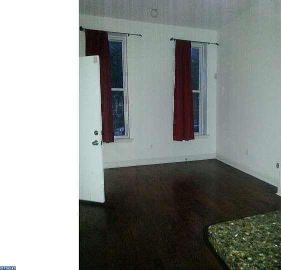 1st image of 1924 Christian St #A
