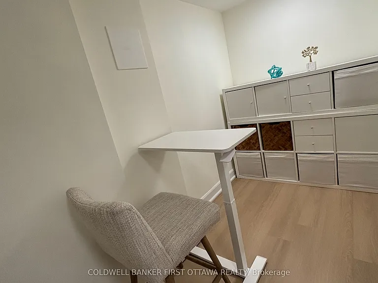 142 Waverley St #1A — Photo 11