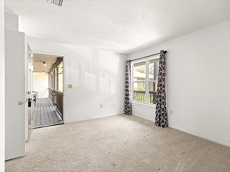 15203 Sandalwood Dr #203 — Photo 20