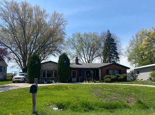 22746 Hartman St, Clinton Township, MI 48036