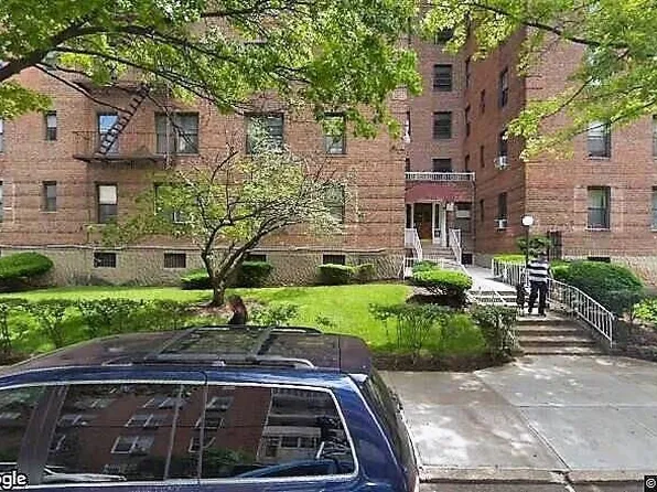 2615 Homecrest Avenue image 1 of 1