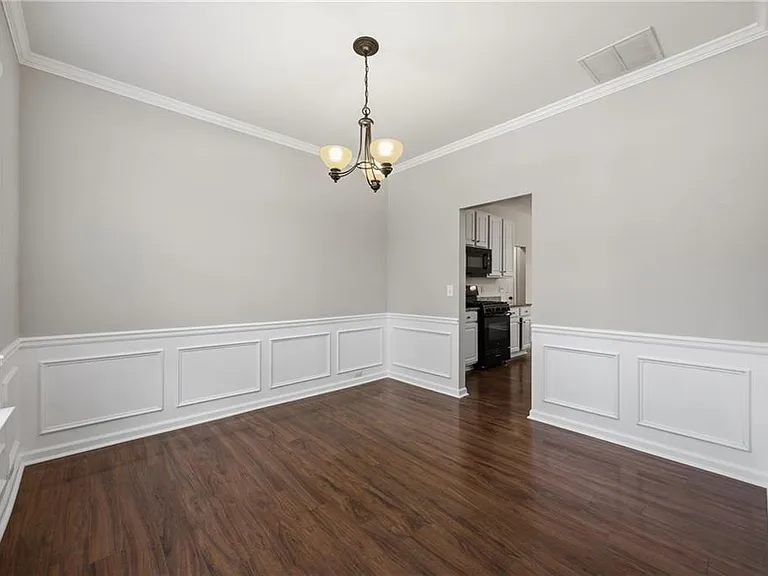 1650 Huntcrest Way SW — Photo 4