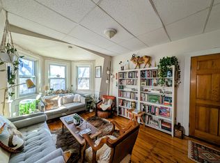 379 Windsor St #2, Cambridge, MA 02141