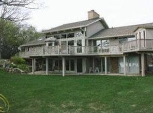 3646 Elder Rd S, West Bloomfield, MI 48324