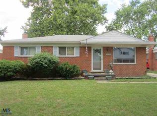 26045 Wexford Dr, Warren, MI 48091