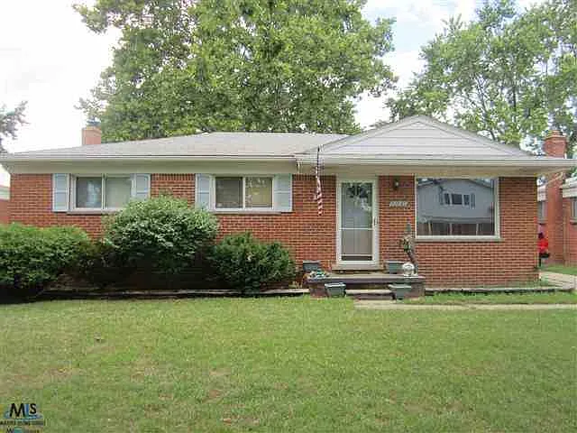 26045 Wexford Dr photo 1