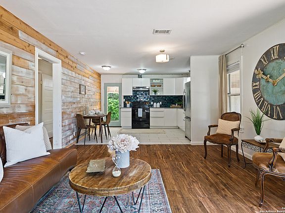 3rd image of 303 Avenue F