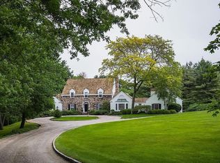 89 West Rd, New Canaan, CT 06840