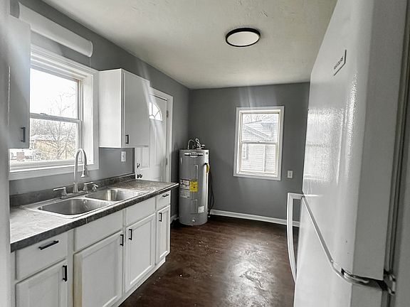 5th image of 1204-1208 W 22nd St