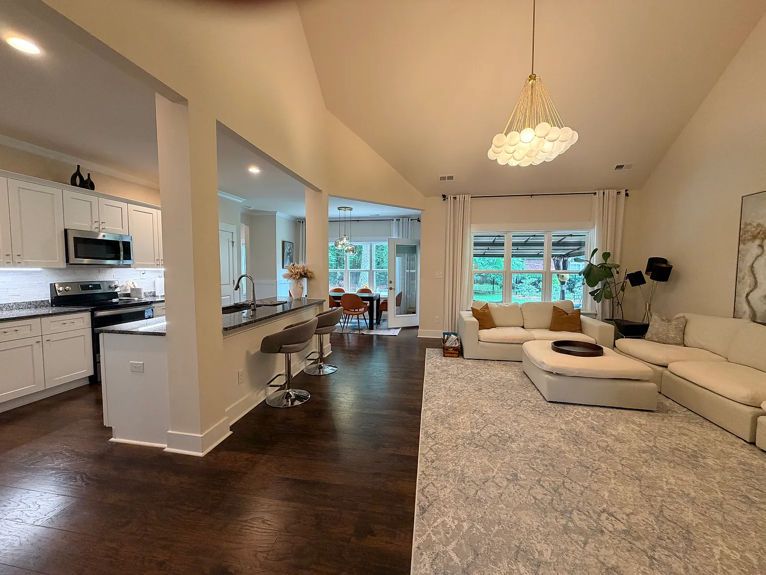 1004 Josey Ln — Photo 4