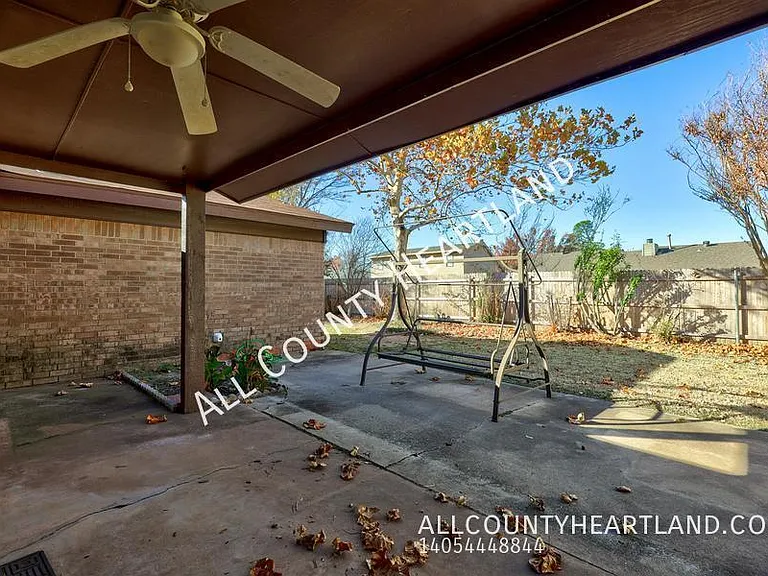 841 N Robinson Ave — Photo 22