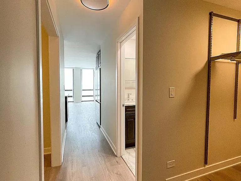 1660 N Lasalle St #3903 — Photo 11