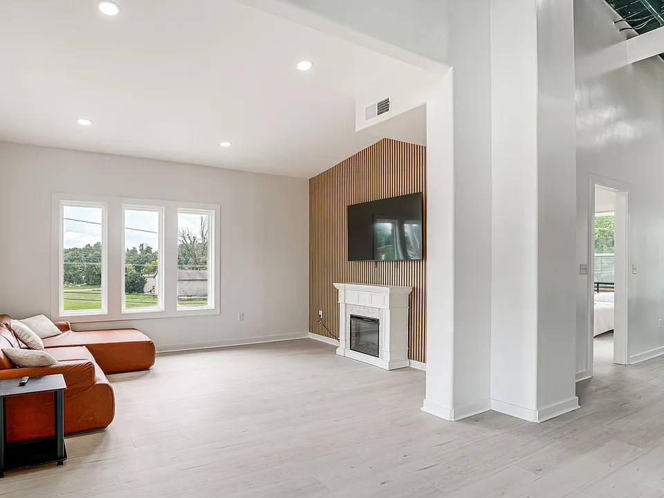 309 Franklin St #ID1587982P