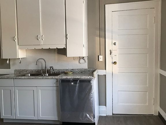 4th image of 1414 Hawley Ave APT 1