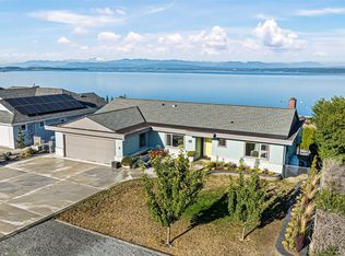 1473 Crestview Dr, Camano Island, WA 98282