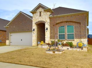 10117 Gray Barrel Dr, Aubrey, TX 76227