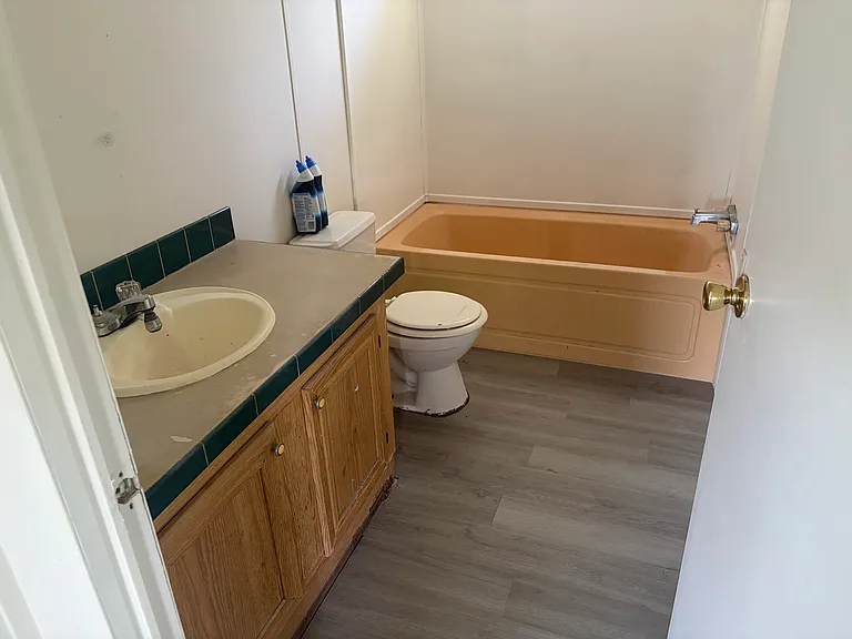 16710 NW 70th Ave — Photo 12