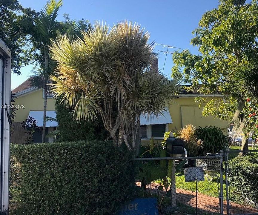 2nd image of 1140 NW 38th St
