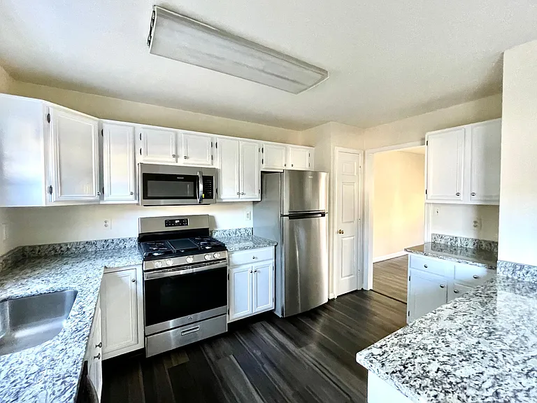 5833 Watermark Cir — Photo 2