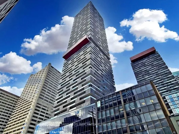 8 Eglinton Ave E, Toronto, ON