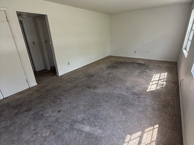 2220 Ticknor Dr #9 — Photo 8