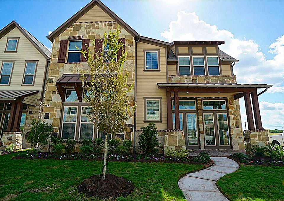 1st image of 18219 Lake Eagle Dr