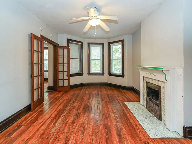 2125 W Clifton Ave #B — Photo 1