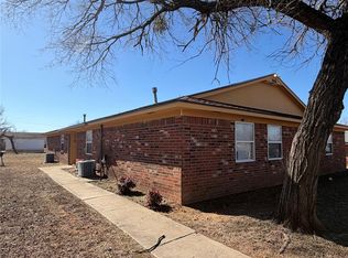 606 E Elizabeth St, Tecumseh, OK 74873