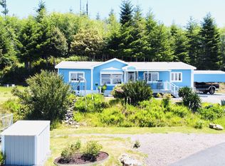 17663 Carpenterville Rd, Brookings, OR 97415