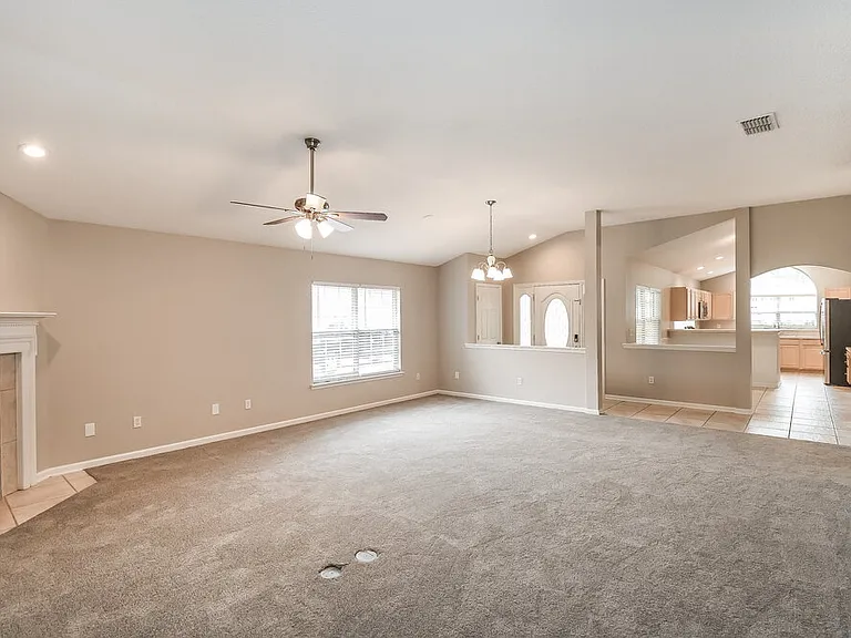 6065 Winding Bridge Dr — Photo 5