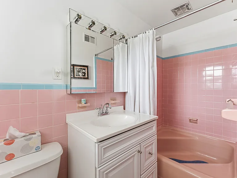 8111 Atlantic Ave — Photo 23