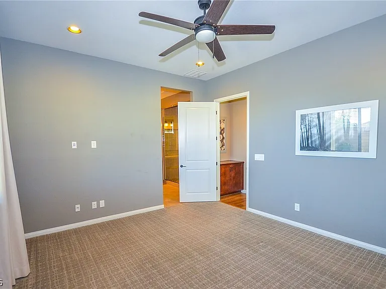8162 Desert Madera St — Photo 18
