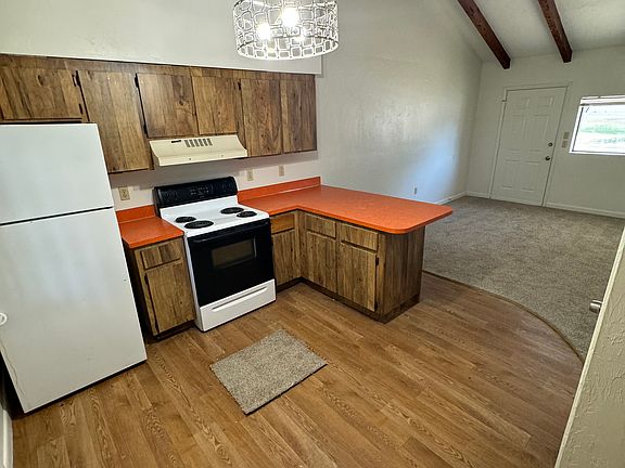 5th image of 439 Orange Ave APT 102
