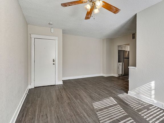 3rd image of 4111-4113 Walnut St #4-L