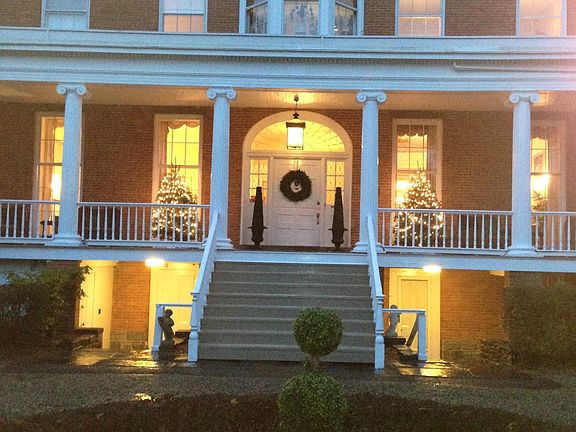 4th image of 9 Lyme St Unit 5