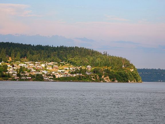 5th image of 3819 Driftwood Dr