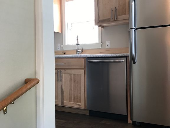 4th image of 1619 1st Ave N