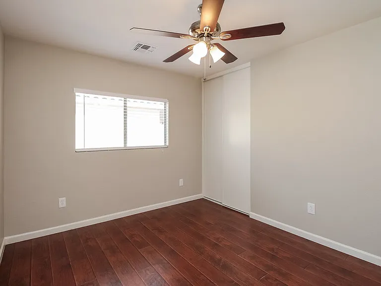 2768 W San Carlos Ln — Photo 10
