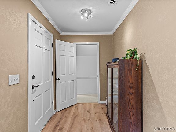 3rd image of 1317 Cambridge Rd